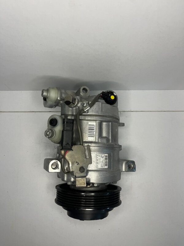 A0008304102 KOMPRESÖR MERCEDES 5 PK ARKA BYPASSLI